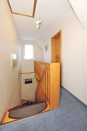 Ferienhaus „Sonne“ - Flur und Treppe