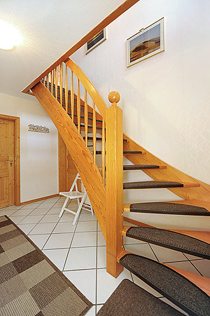 Ferienhaus „Sonne“ - Flur und Treppe