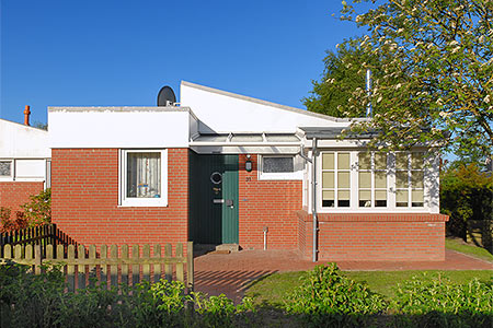 Ferienhaus „Lüttje Huus“ - Außenansicht mit Hauseingang