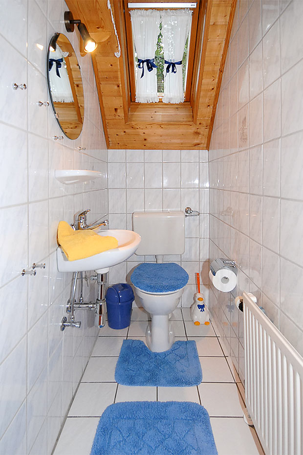 Ferienhaus „Lüdtstede“ - separates zweites WC
