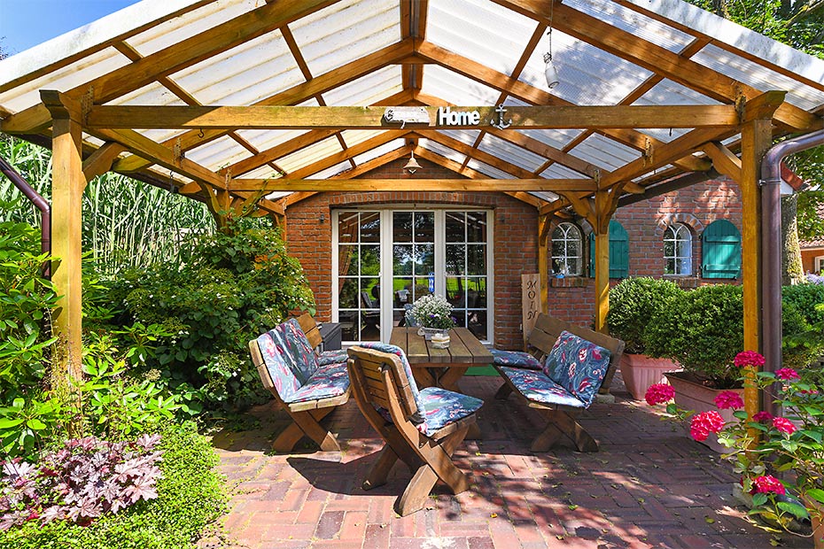 Ferienhaus „Lüdtstede“ - überdachte Terrasse