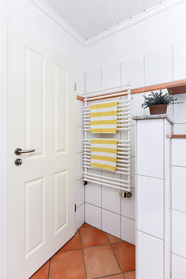 Ferienwohnung „Töwernüst“ - Badezimmer