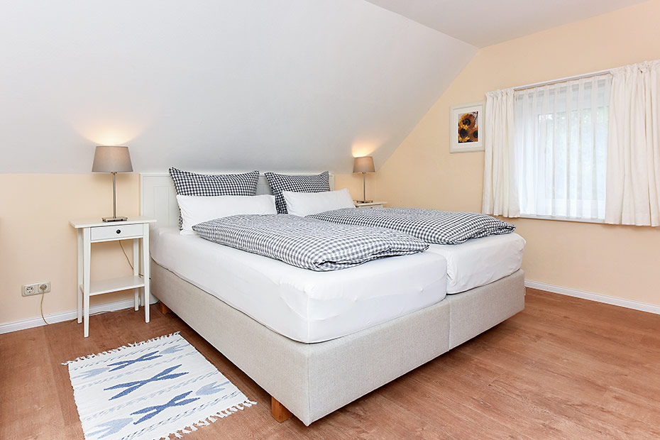 Ferienhaus „Eylund“ - Schlafzimmer 1