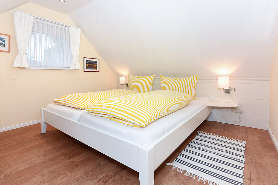 Ferienhaus „Eylund“ - Schlafzimmer 2/Kinderzimmer