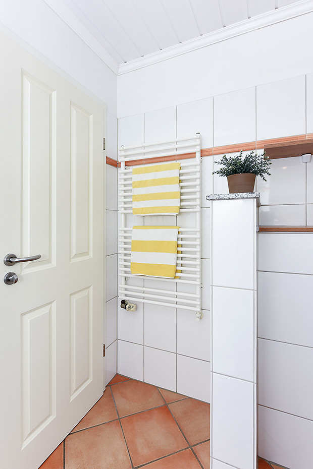 Ferienwohnung „Leevennüst“ - Badezimmer