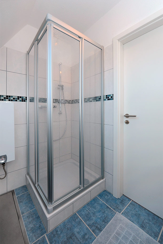 Ferienhaus „Yachthafen“ - Badezimmer