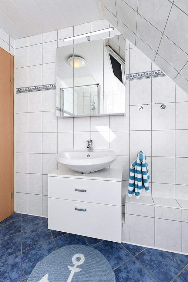 Ferienwohnung „kleine Krabbe“ - Badezimmer