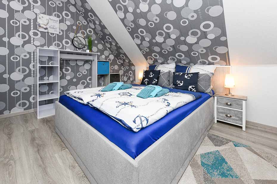 Apartment „Meeresrauschen“ - Wohn- und Schlafraum mit integriertem Küchenbereich