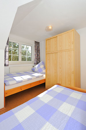 Ferienwohnung „Alfred“ - Schlafzimmer 2/Kinderzimmer