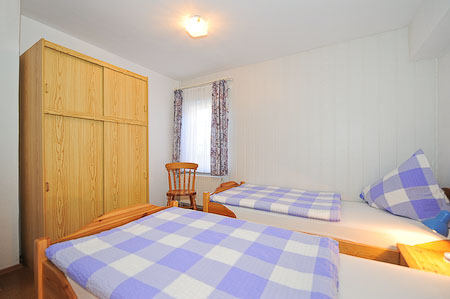 Ferienwohnung „Ulla“ - Schlafzimmer 2/Kinderzimmer
