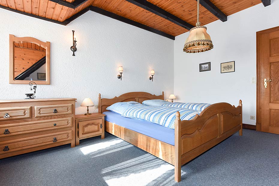 Ferienhaus „Koppelblick“ im „Haus Hohe Lucht“ - Schlafzimmer 1