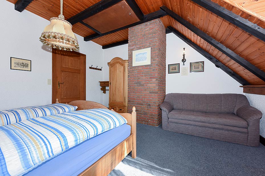 Ferienhaus „Koppelblick“ im „Haus Hohe Lucht“ - Schlafzimmer 1