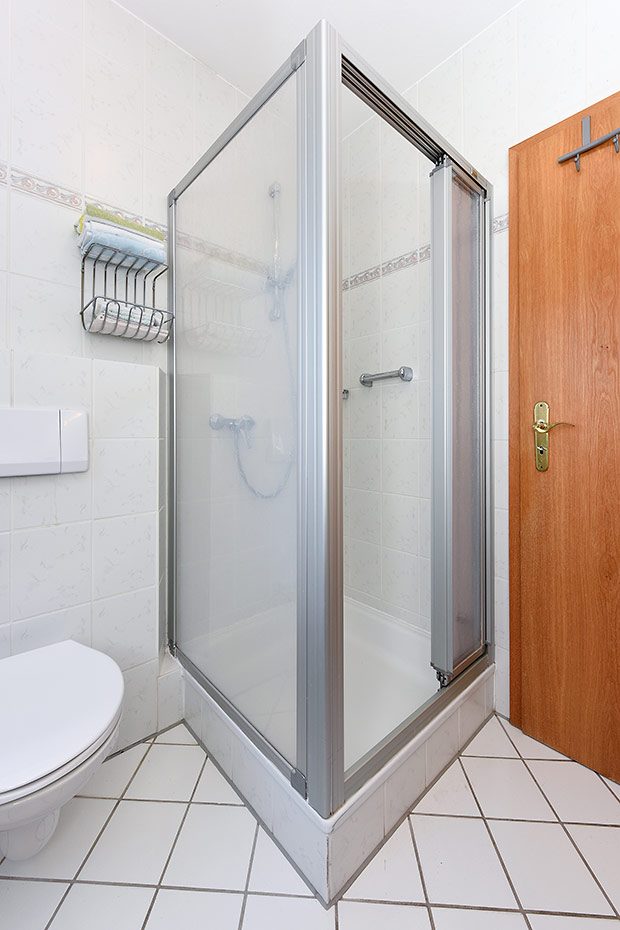 Ferienwohnung „Kornblume“ im „Haus Sassenhof“ - Badezimmer