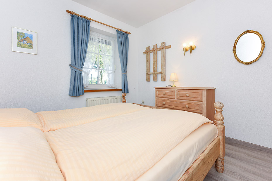 Ferienwohnung „Kornblume“ im „Haus Sassenhof“ - Schlafzimmer 2