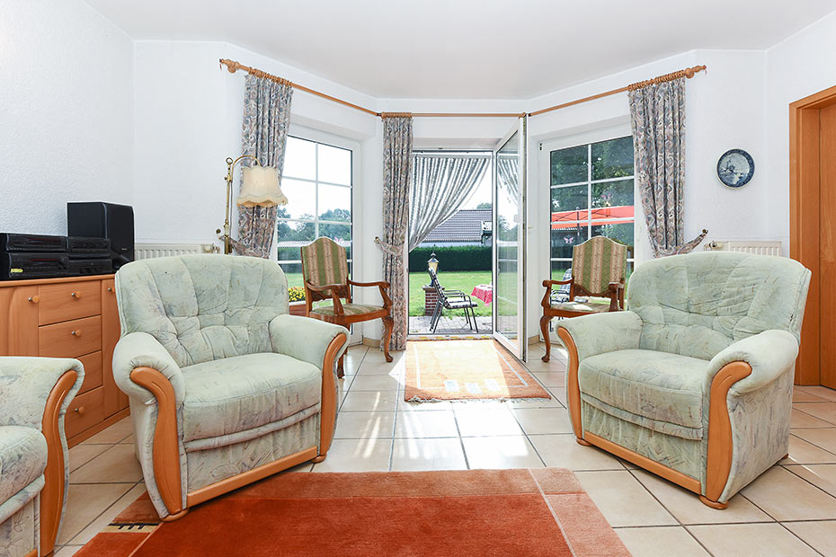 Ferienwohnung „Kornblume“ im „Haus Sassenhof“ - Wohnzimmer