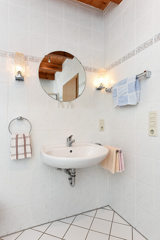 Ferienwohnung „Möwe“ im „Haus Sassenhof“ - Badezimmer