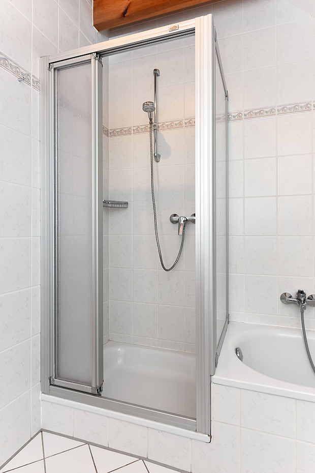 Ferienwohnung „Möwe“ im „Haus Sassenhof“ - Badezimmer