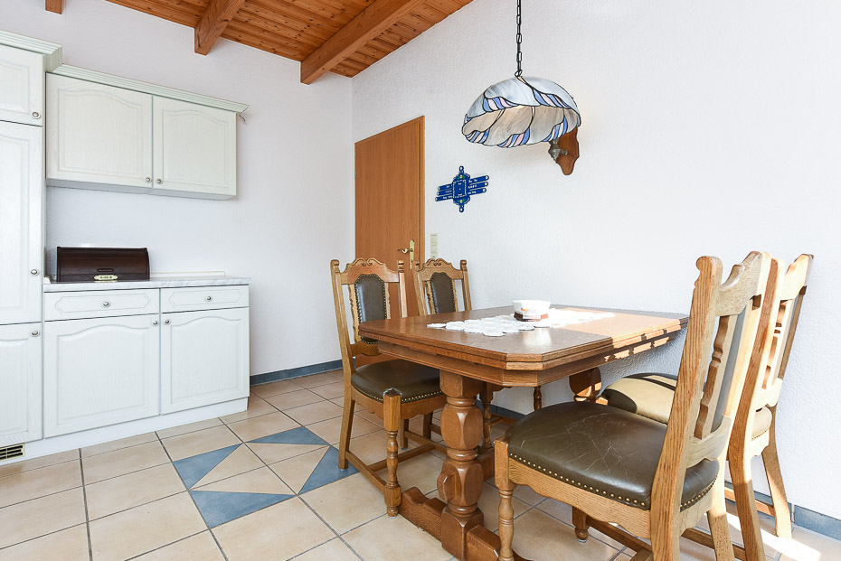 Ferienwohnung „Schwalbe“ im „Haus Sassenhof“ - Küche