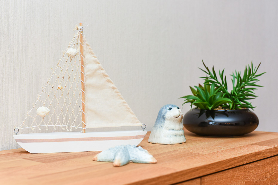 Ferienwohnung „Adele Remmers“ - Wohnzimmer mit integriertem Küchenbereich