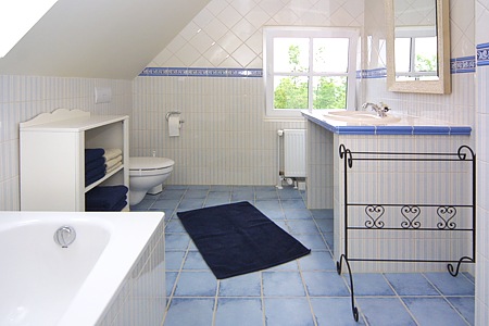 Ferienhaus „Altensieler Tief“ - Badezimmer 2