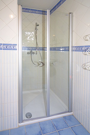 Ferienhaus „Altensieler Tief“ - Badezimmer 1