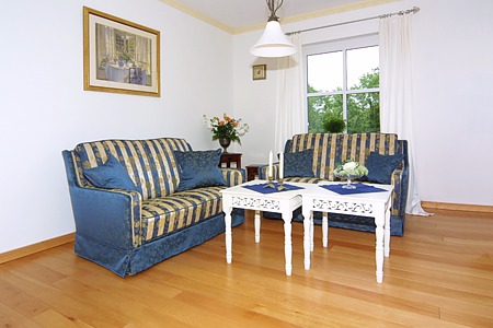 Ferienhaus „Altensieler Tief“ - Wohnzimmer