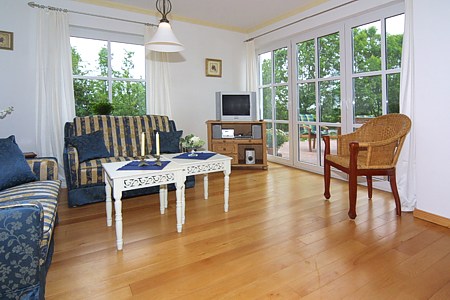 Ferienhaus „Altensieler Tief“ - Wohnzimmer