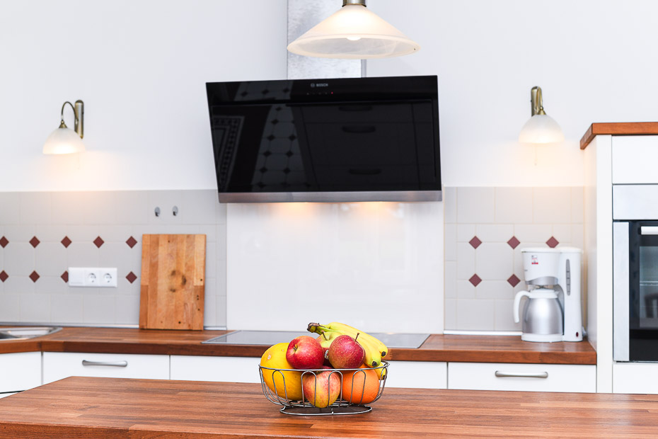 Ferienhaus „Hof Altensiel“ - Küche mit räumlich abgeteiltem Esszimmer im Erdgeschoss