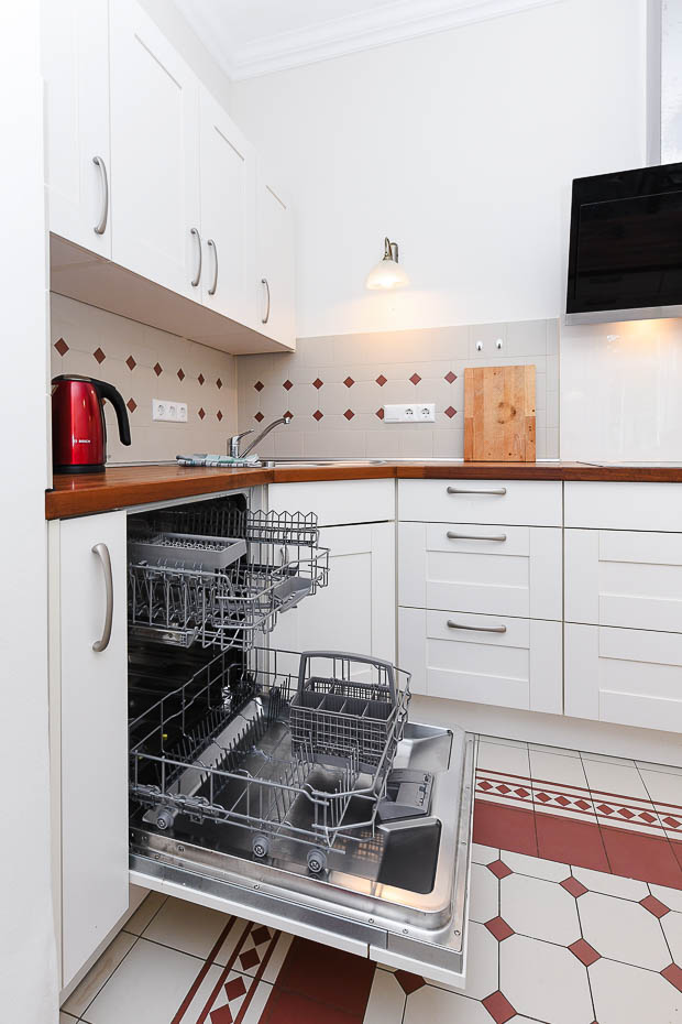 Ferienhaus „Hof Altensiel“ - Küche mit räumlich abgeteiltem Esszimmer im Erdgeschoss