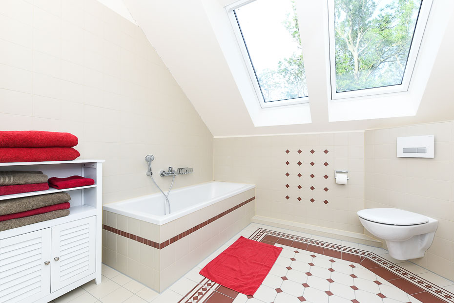 Ferienhaus „Hof Altensiel“ - Badezimmer 2 im Obergeschoss