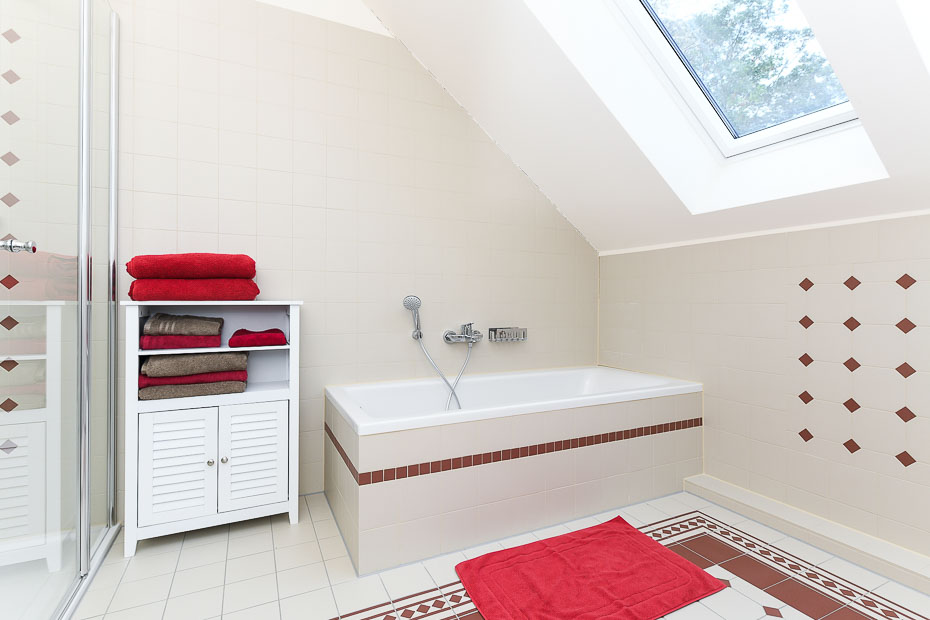 Ferienhaus „Hof Altensiel“ - Badezimmer 2 im Obergeschoss