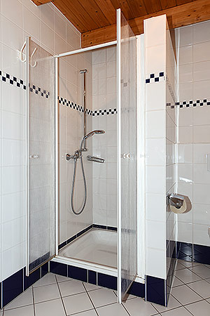 Ferienwohnung „Kirsche“ - Badezimmer