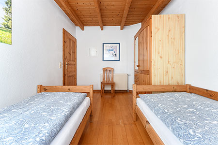 Ferienwohnung „Kirsche“ - Schlafzimmer 2/Kinderzimmer