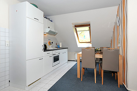 Ferienwohnung - Wohnzimmer mit integriertem Küchenbereich