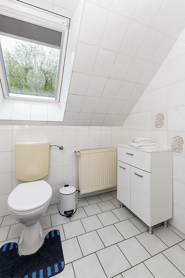 Ferienwohnung „Kastanie“ - Badezimmer