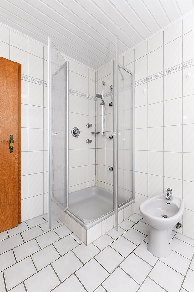 Ferienwohnung „Linde“ - Badezimmer