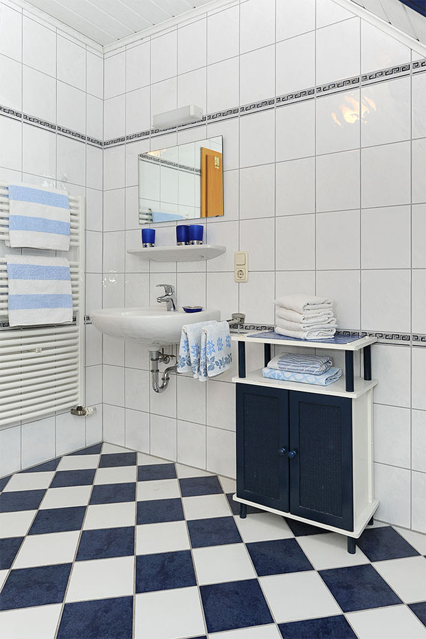 Ferienwohnung - Badezimmer