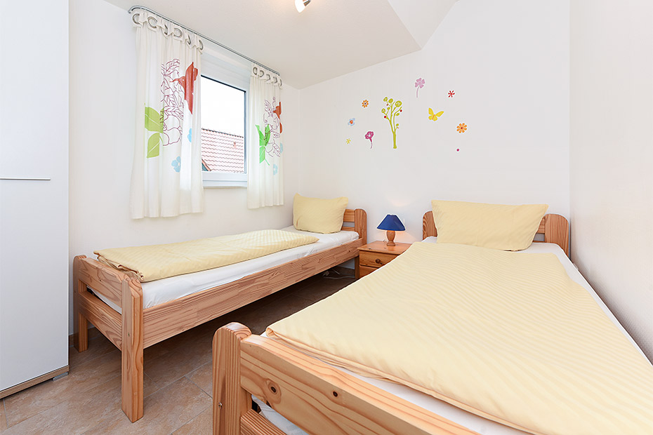 Ferienwohnung „Mittelriff“ - Schlafzimmer 2/Kinderzimmer