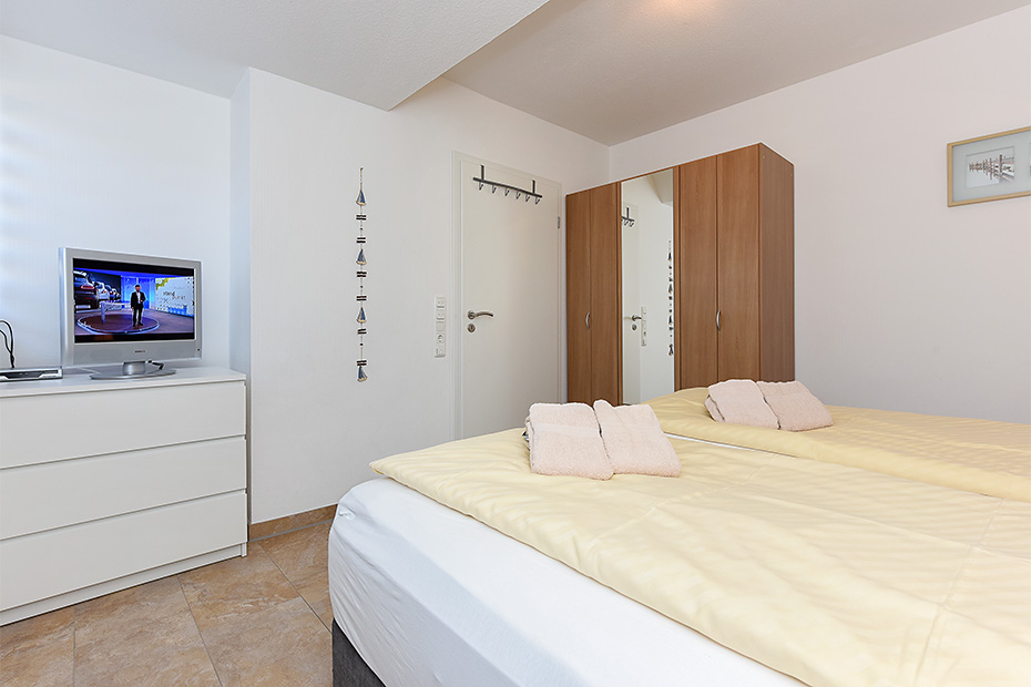 Ferienwohnung „Mittelriff“ - Schlafzimmer 1