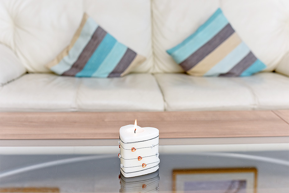 Ferienwohnung „Mittelriff“ - Wohnzimmer mit integriertem Küchenbereich