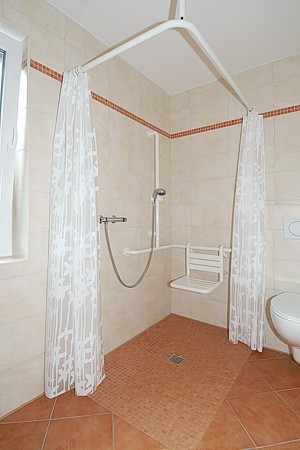 Ferienwohnung „Robbenplate“ - Badezimmer