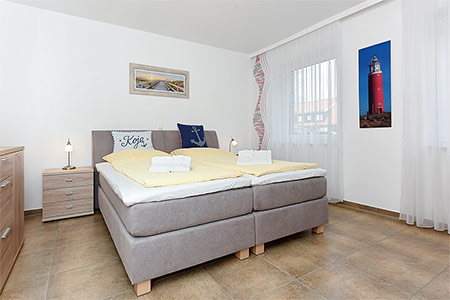 Ferienwohnung „Robbenplate“ - Schlafzimmer 1