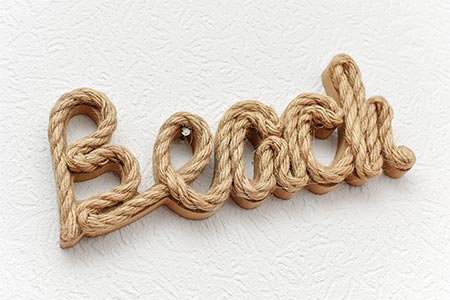 Ferienwohnung „Robbenplate“ - Wohnzimmer mit integriertem Küchenbereich