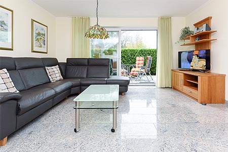 Ferienwohnung „Ruteplate“ - Wohnzimmer mit integriertem Küchenbereich