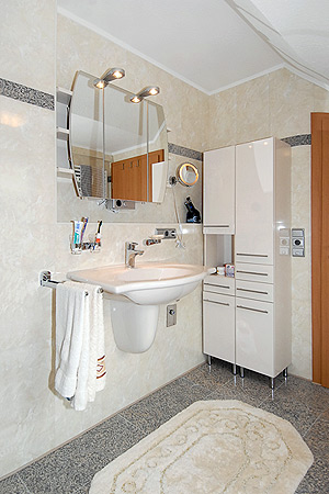 Ferienwohnung „Süderriff“ - Badezimmer