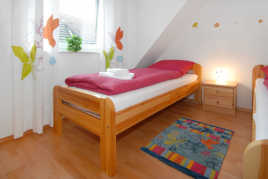Ferienwohnung „Westerriff“ - Schlafzimmer 2/Kinderzimmer