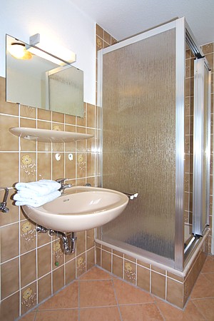 Ferienwohnung 2 - Badezimmer