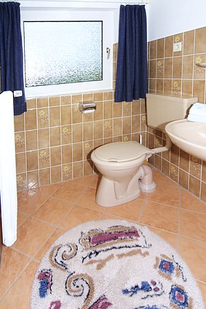 Ferienwohnung 2 - Badezimmer