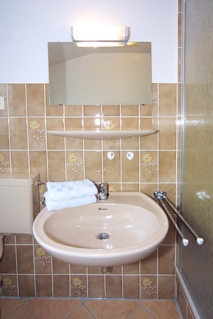 Ferienwohnung 2 - Badezimmer