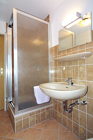 Ferienwohnung 3 - Badezimmer